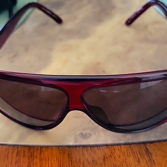 Yves Saint Laurent Accessories - Yves Saint Laurent sunglasses